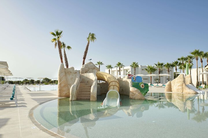 Pool 56 of 106
