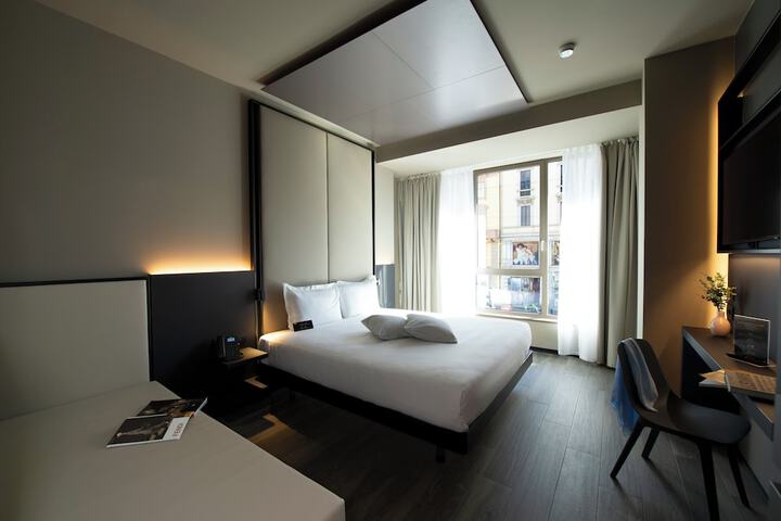 Room 22 of 34