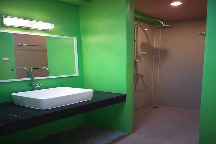 Room 138 of 169