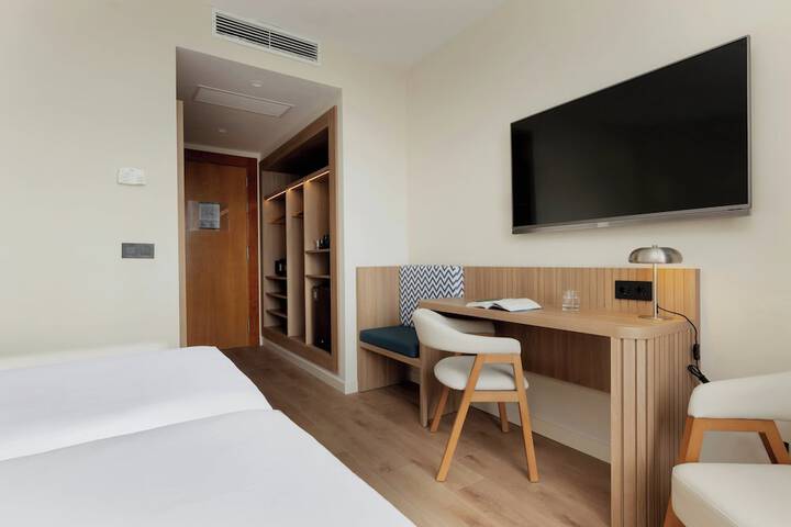 Room 22 of 67