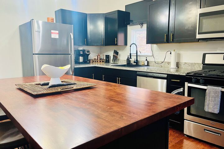 Jungle House Urban Lofts – Arena District &  Short North in Columbus, OH