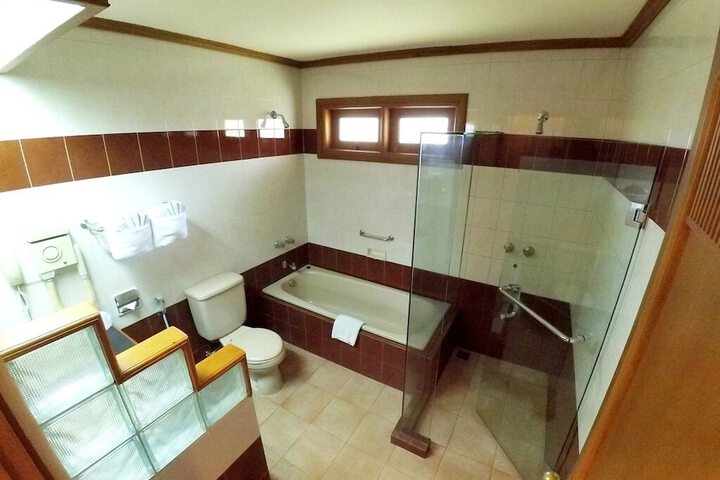 Room 46 of 69