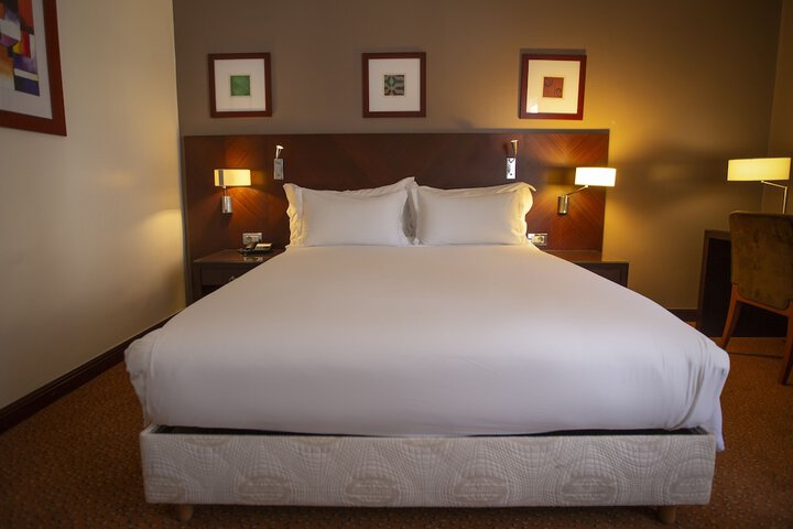 Room 6 of 60