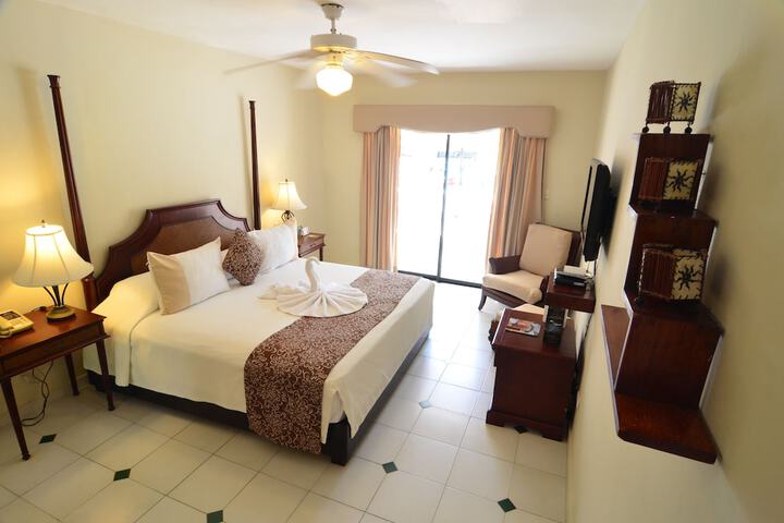 Room 3 of 34
