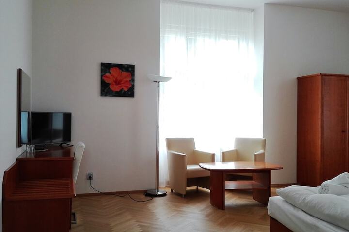 Room 36 of 324