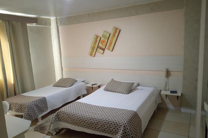 Room 6 of 11
