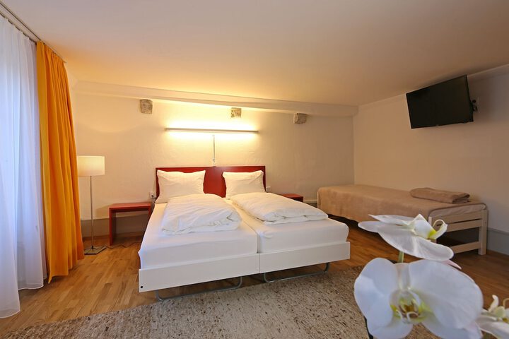 Room 12 of 60