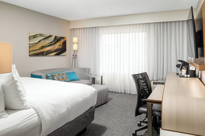 Room 8 of 26