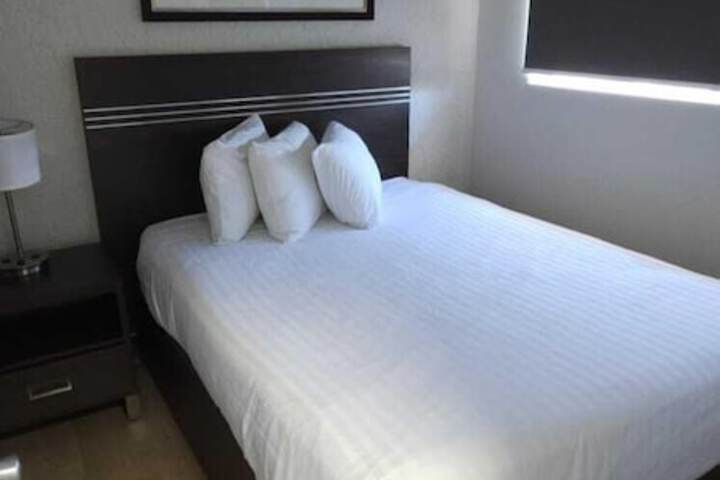 Room 4 of 40