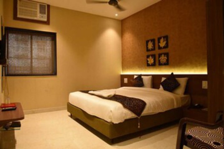 Room 42 of 54
