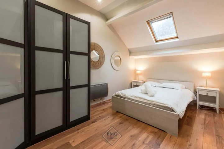 Room 2 of 3