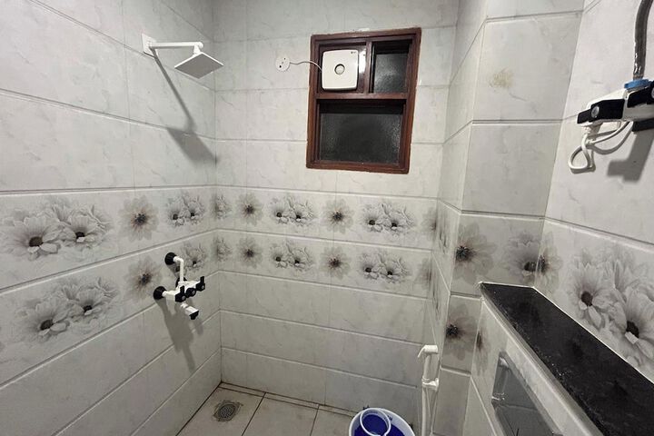 Room 13 of 26