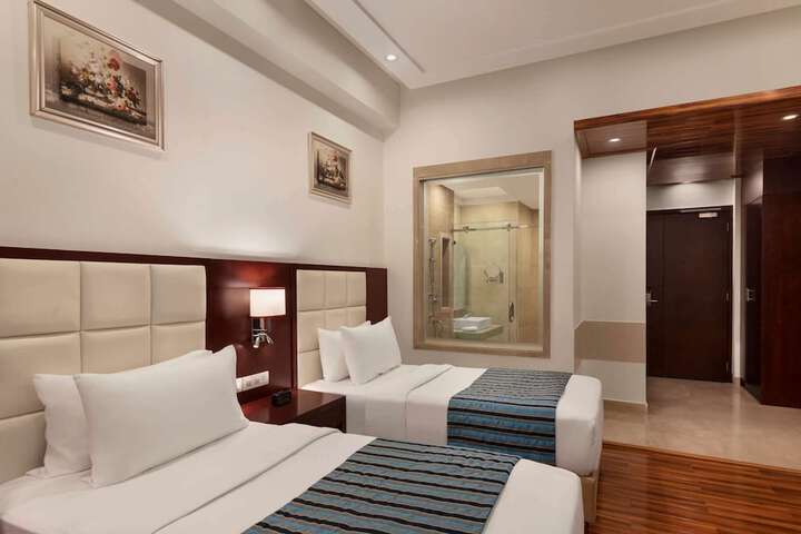 Room 10 of 41