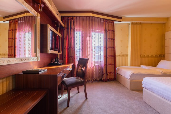 Room 22 of 85
