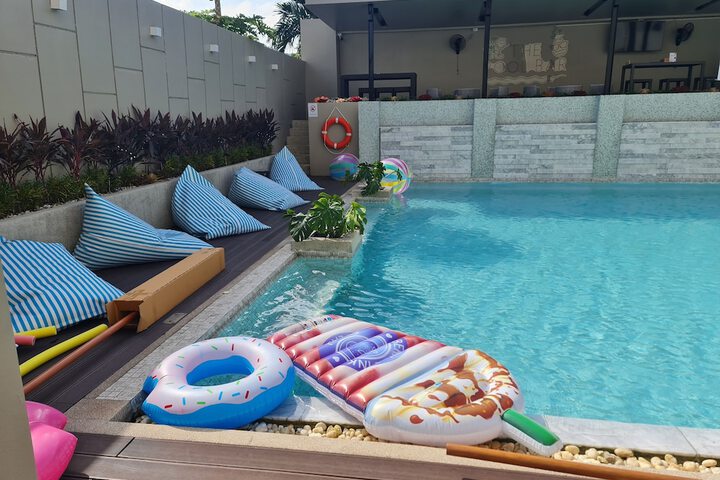 Pool 70 of 124