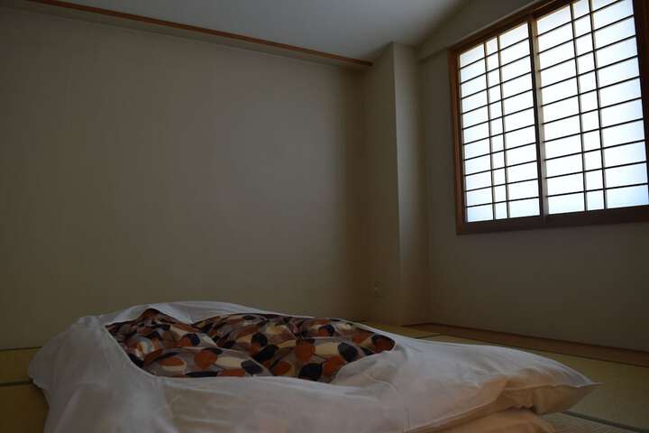 Room 25 of 97