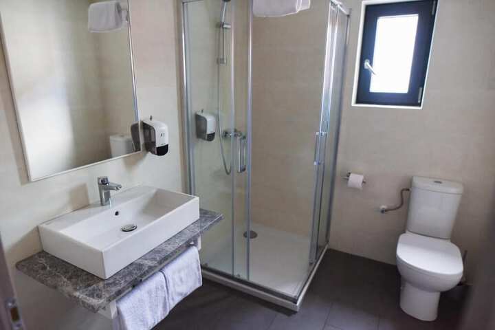 Room 13 of 48