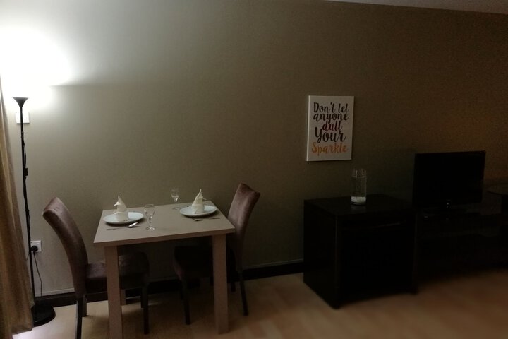 Room 20 of 32