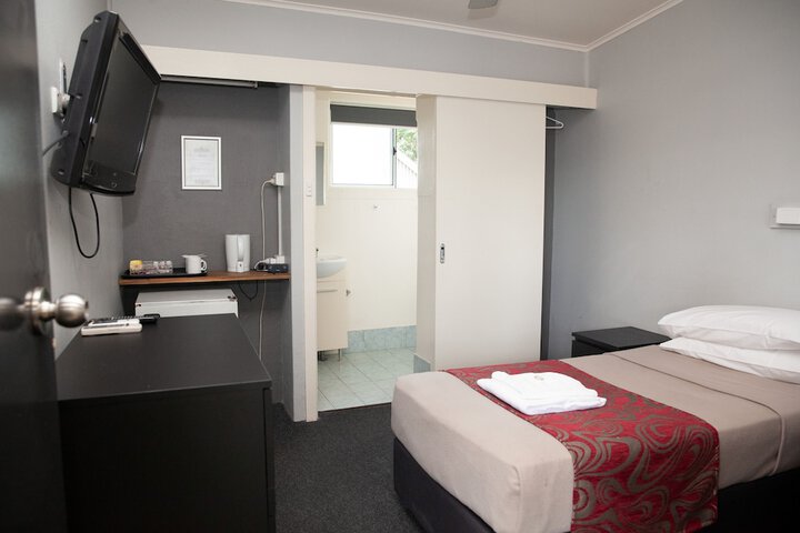 Room 8 of 46
