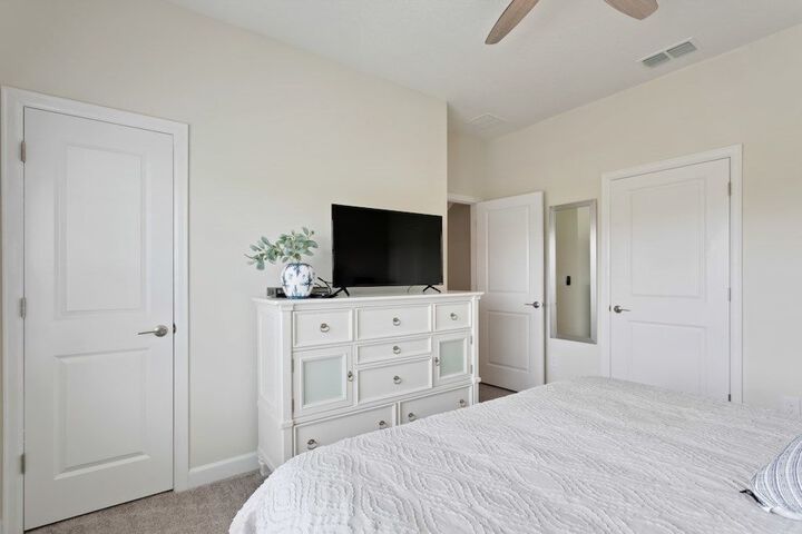 Room 2 of 26
