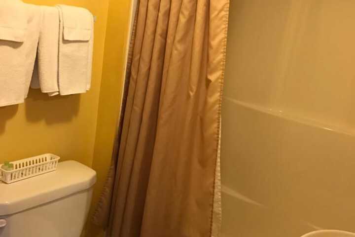 Room 40 of 63