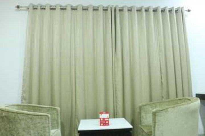 Room 3 of 25