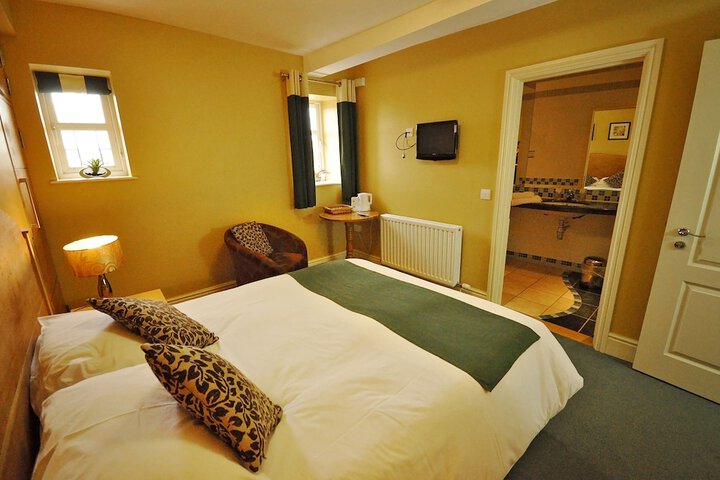 Room 9 of 65