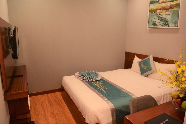 Room 10 of 39
