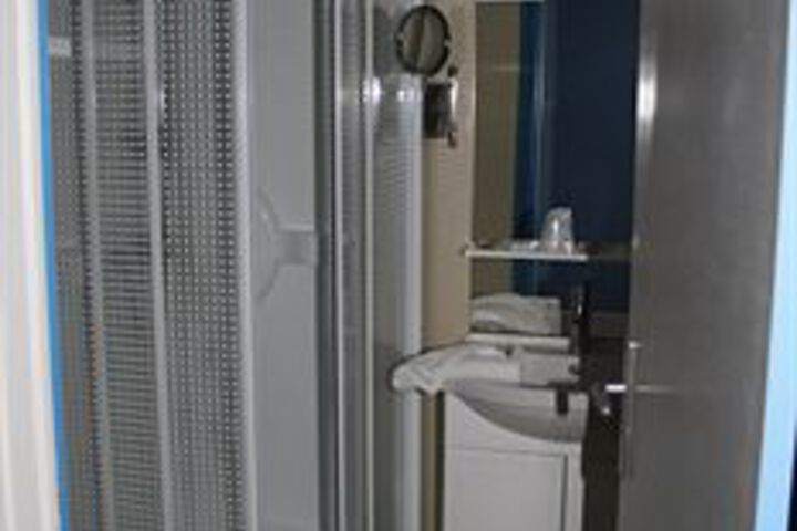 Room 4 of 21