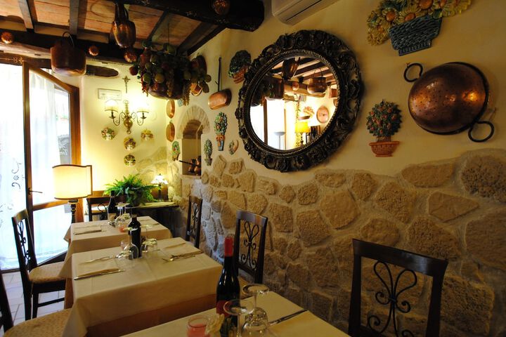 Dining 89 of 118