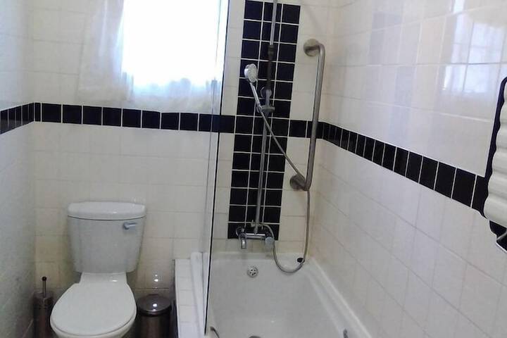 Room 16 of 22