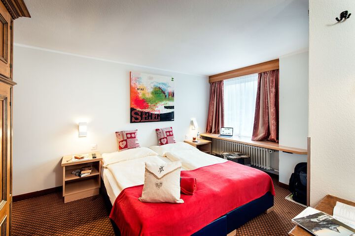 Room 8 of 47