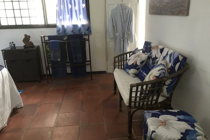 Room 17 of 90
