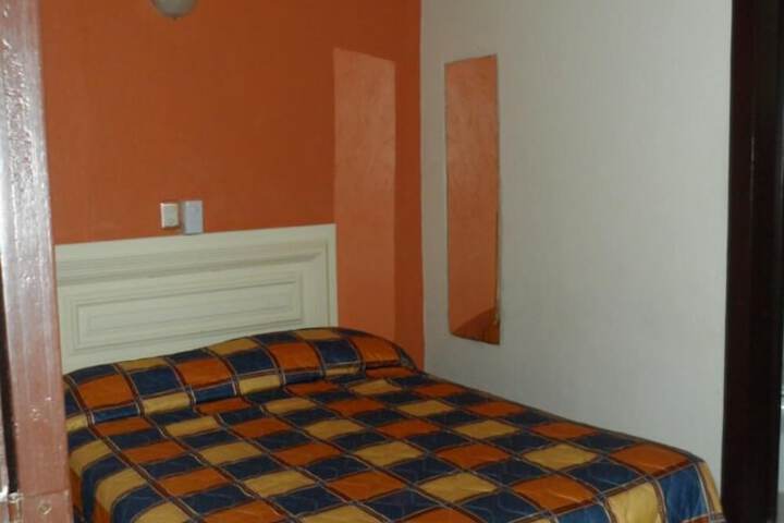 Room 18 of 29