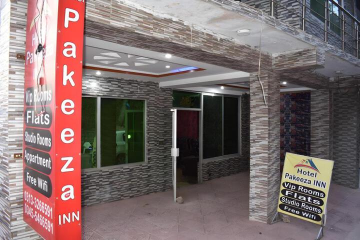 Hotel Pakeeza Inn