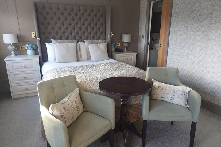 Room 40 of 104