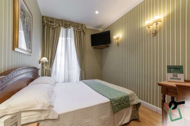 Room 16 of 36