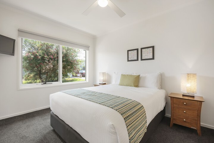 Room 2 of 13