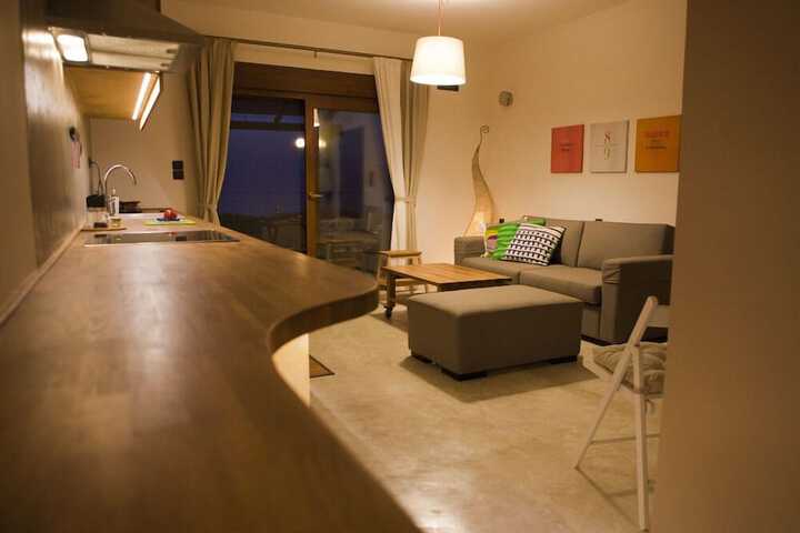 Room 16 of 35