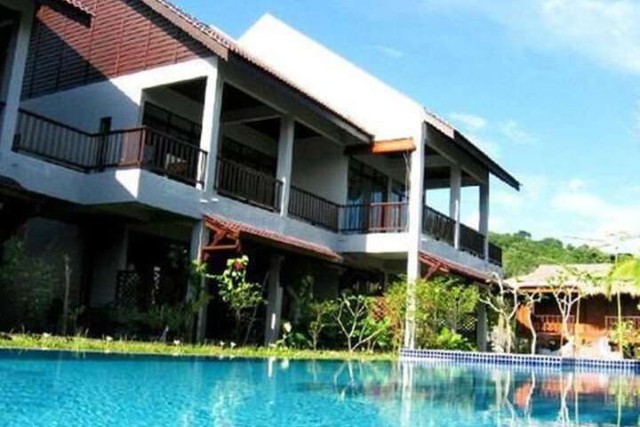 Hotel Pool