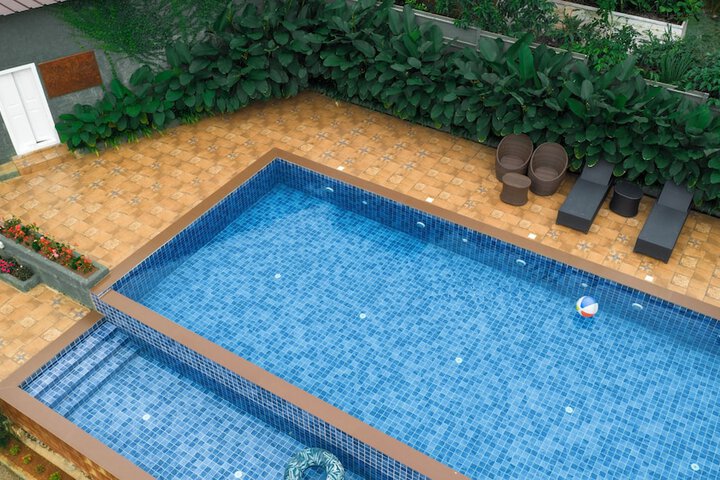 Pool 39 of 106