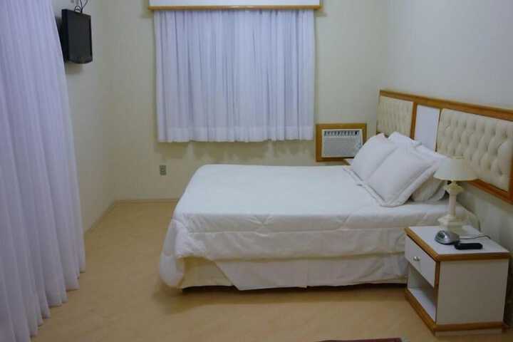 Room 17 of 60