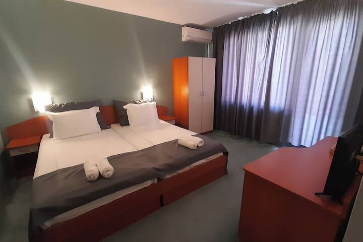 Room 19 of 52