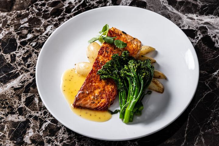 Dining 89 of 143