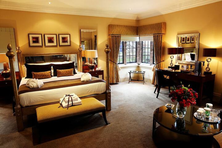 Room 15 of 74