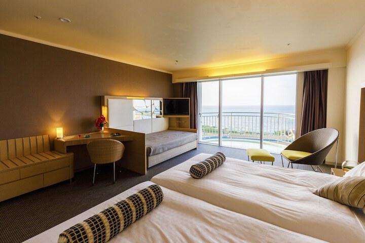 Room 26 of 145