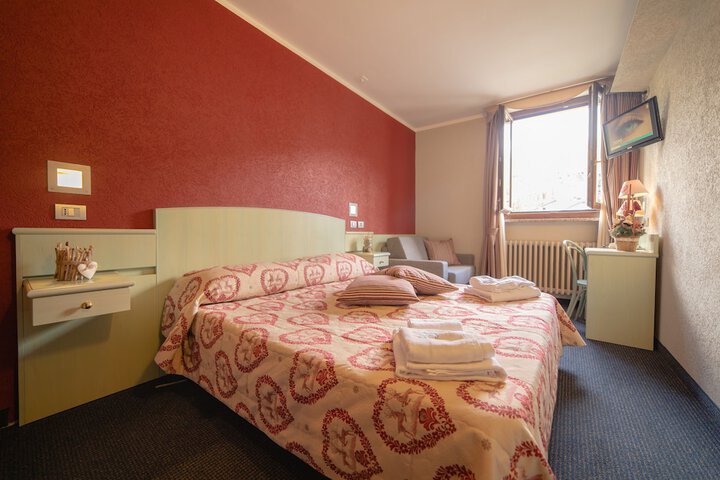 Room 8 of 45