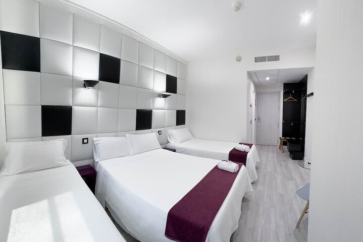 Room 19 of 64