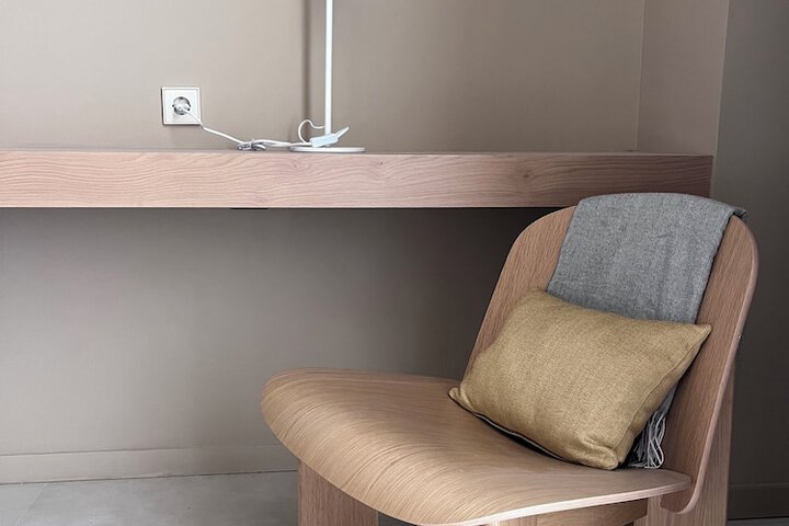 Room 6 of 50