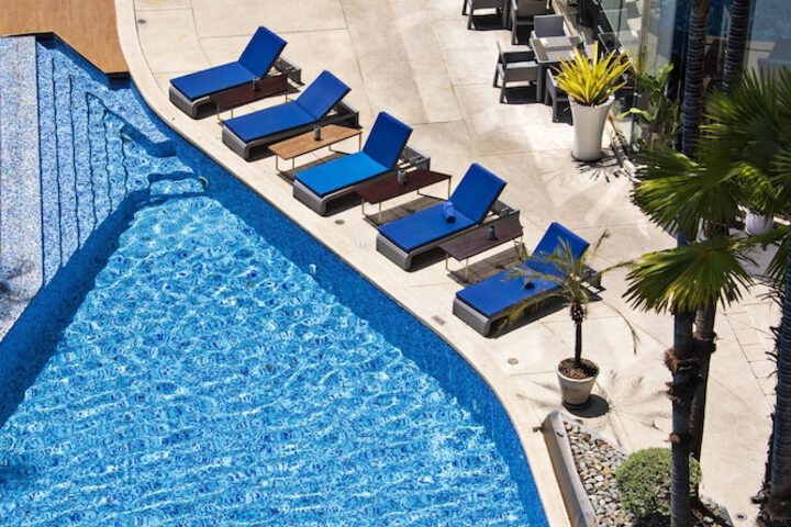 Pool 98 of 148